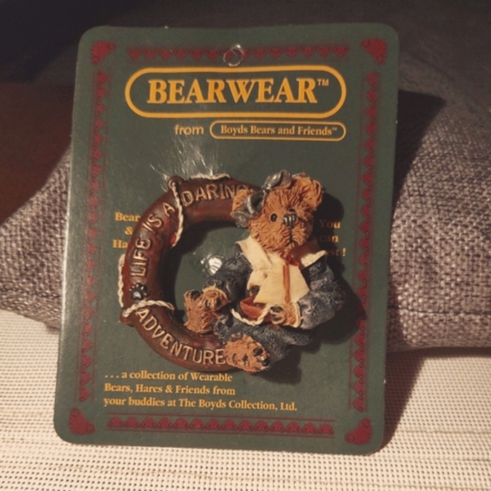 Boyds Bears Brooch Pin Bailey Life is a Daring Adventure